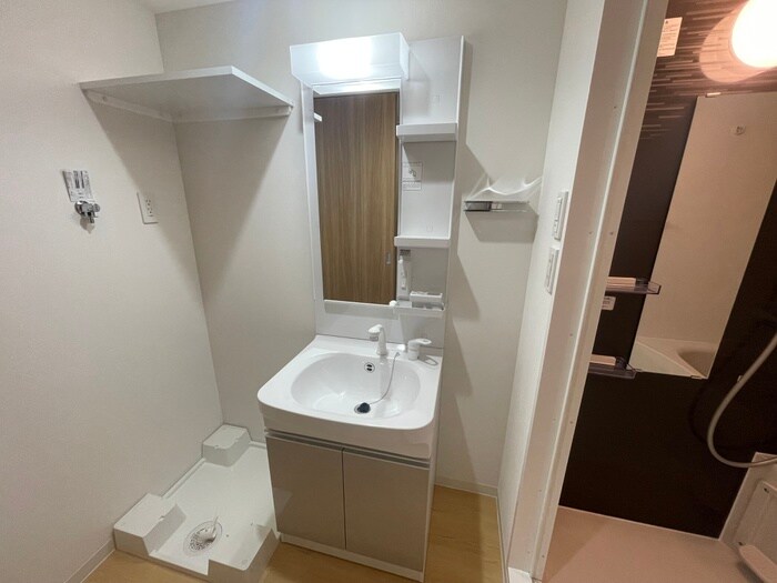 物件内観写真11　(洗面)