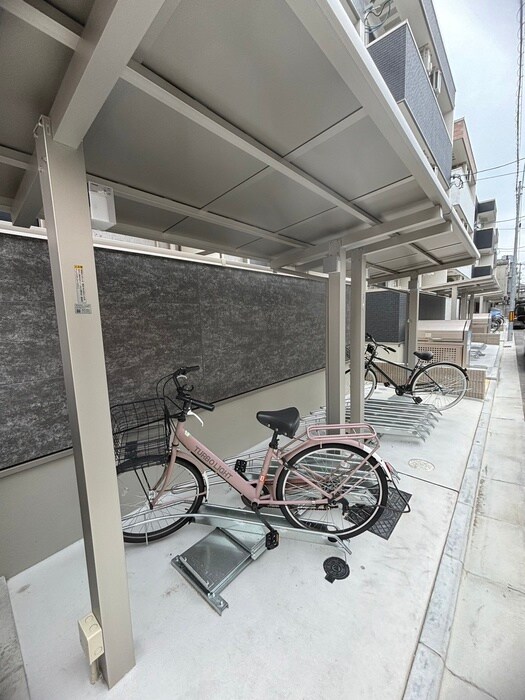 物件外観写真6　(駐輪場)