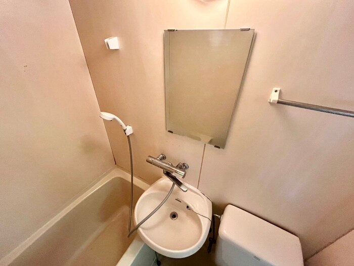 物件内観写真11　(洗面)