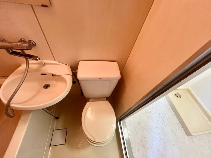 物件内観写真12　(トイレ)