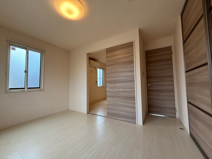 物件内観写真9　(居室)