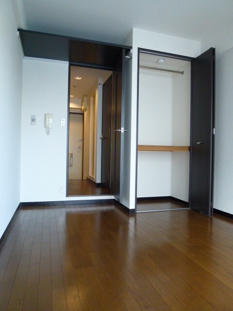 物件内観写真7　(廊下)