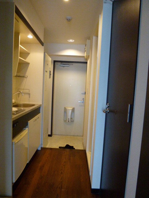 物件内観写真9　(廊下)