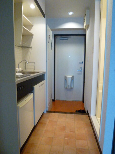 物件内観写真9　(廊下)