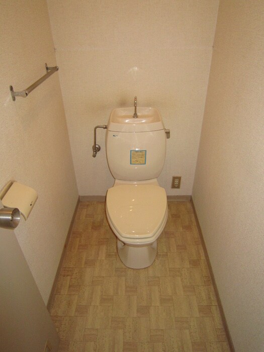 物件内観写真11　(トイレ)