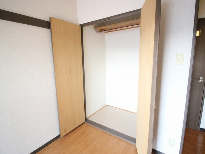 物件内観写真14　(収納)