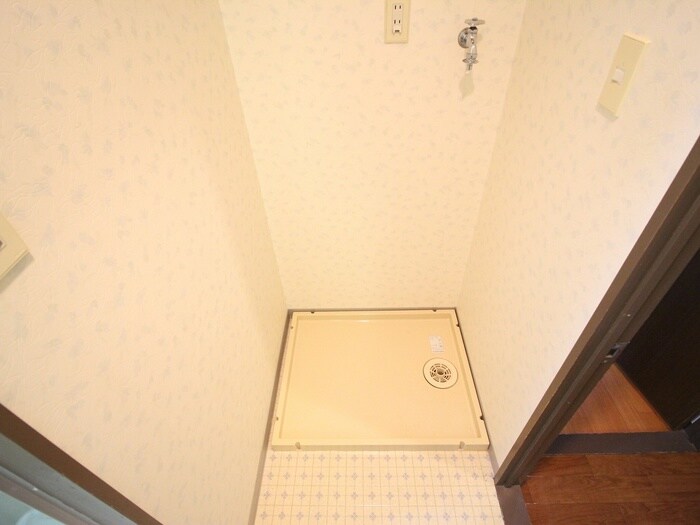 物件内観写真19　(洗濯機置場)