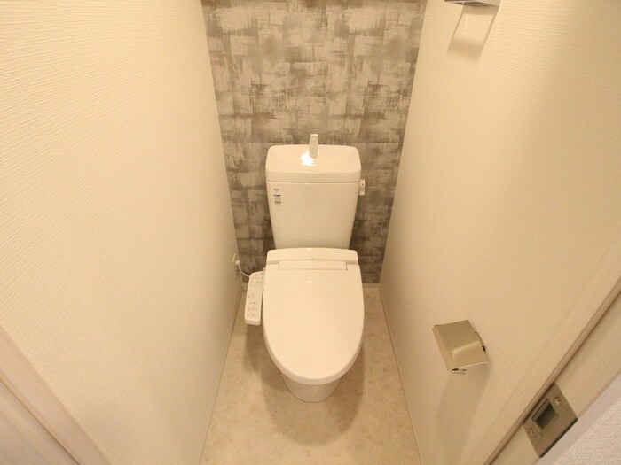 物件内観写真9　(トイレ)