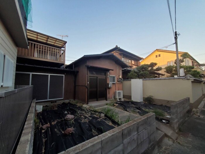 物件外観写真6　(外観写真)