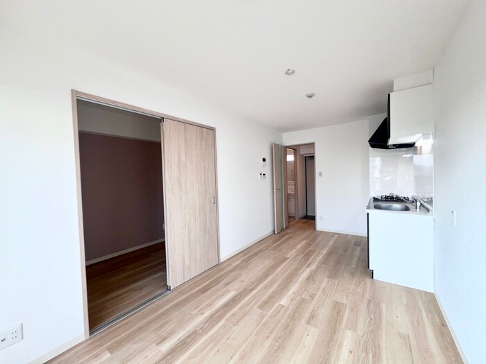 物件内観写真9　(居室)