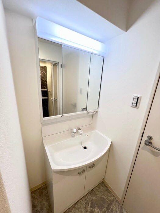 物件内観写真13　(洗面)