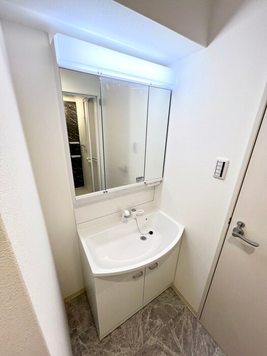 物件内観写真13　(洗面)