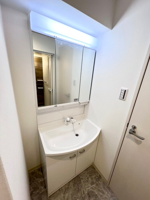 物件内観写真13　(洗面)