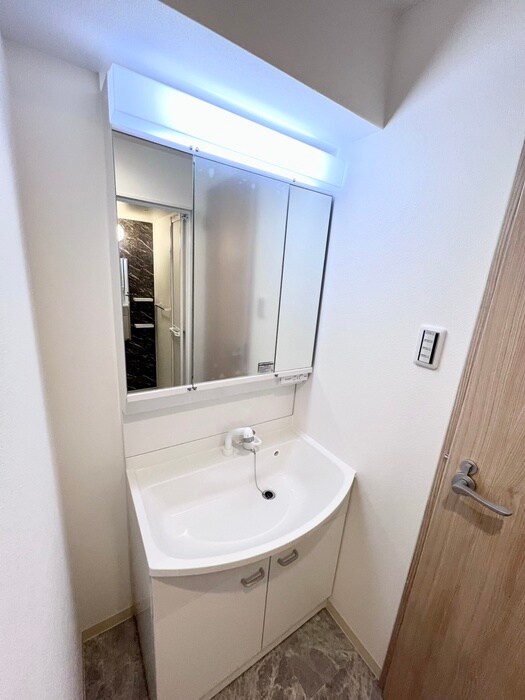 物件内観写真13　(洗面)