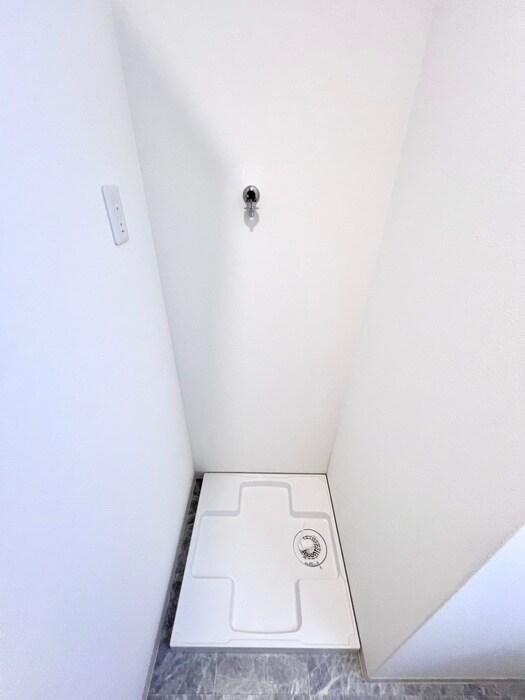 物件内観写真14　(洗濯機置場)