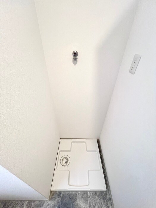 物件内観写真14　(洗濯機置場)