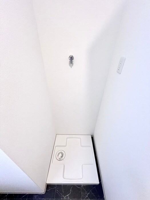 物件内観写真14　(洗濯機置場)