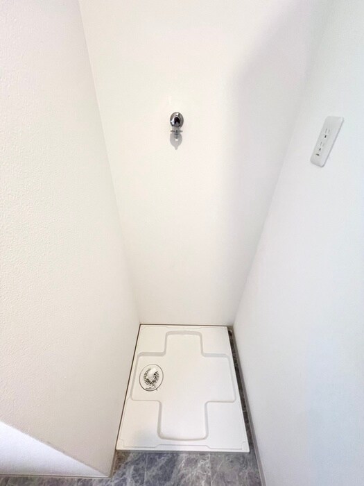 物件内観写真15　(洗濯機置場)