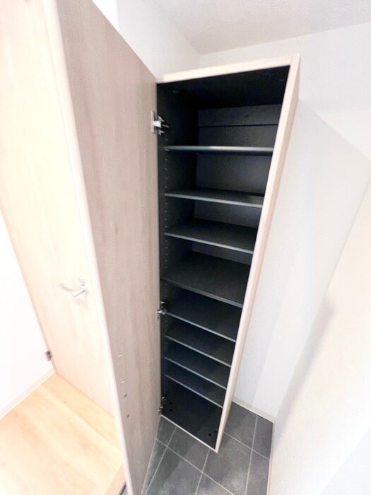 物件内観写真17　(靴箱)