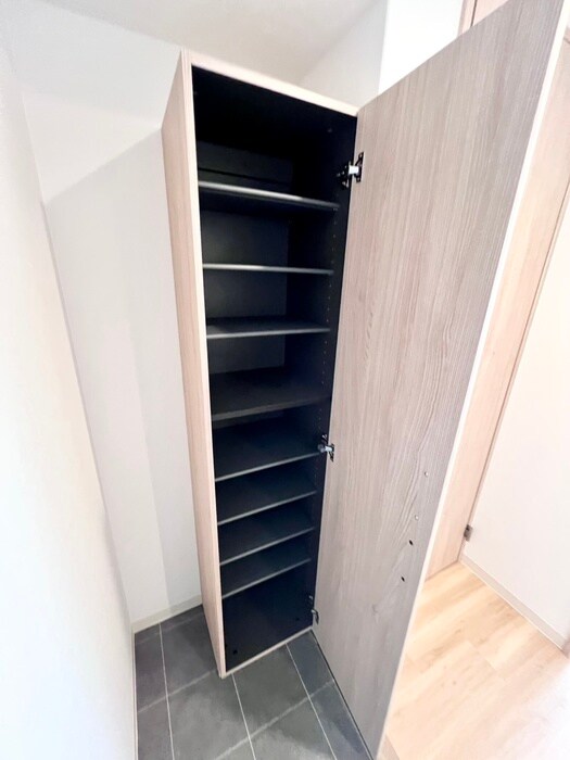 物件内観写真17　(靴箱)