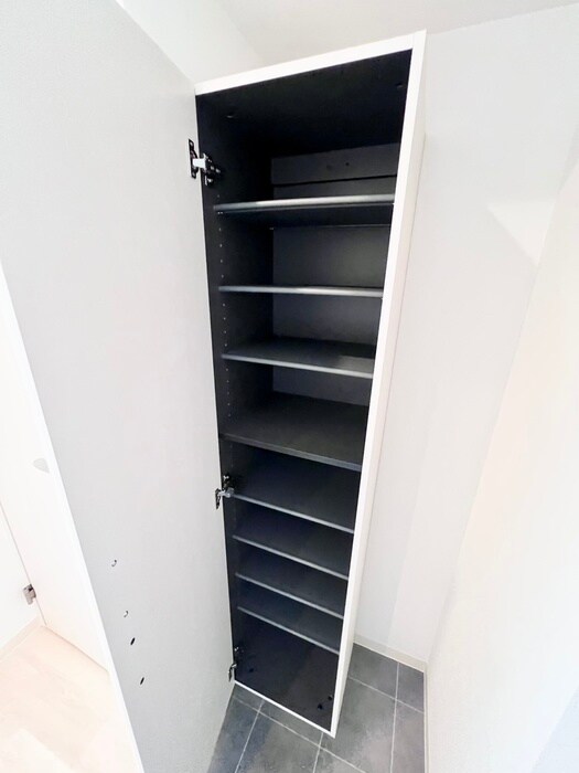 物件内観写真18　(靴箱)