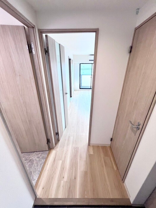 物件内観写真18　(廊下)