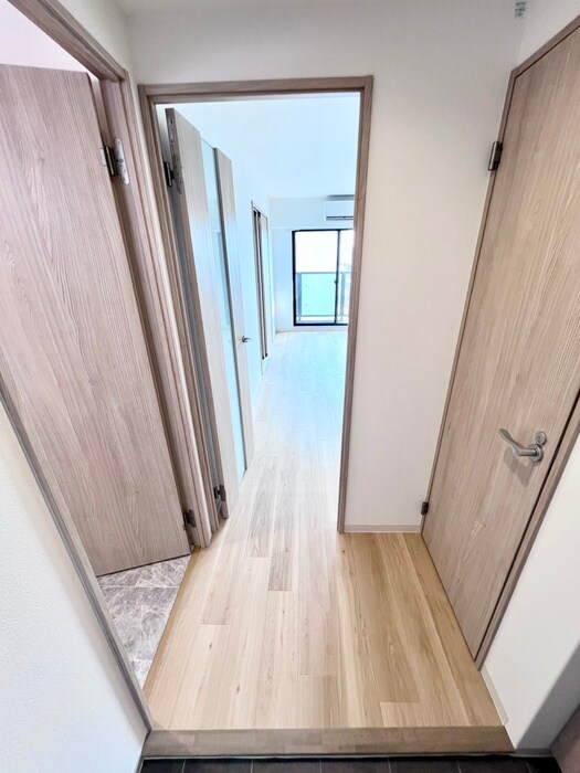 物件内観写真18　(廊下)
