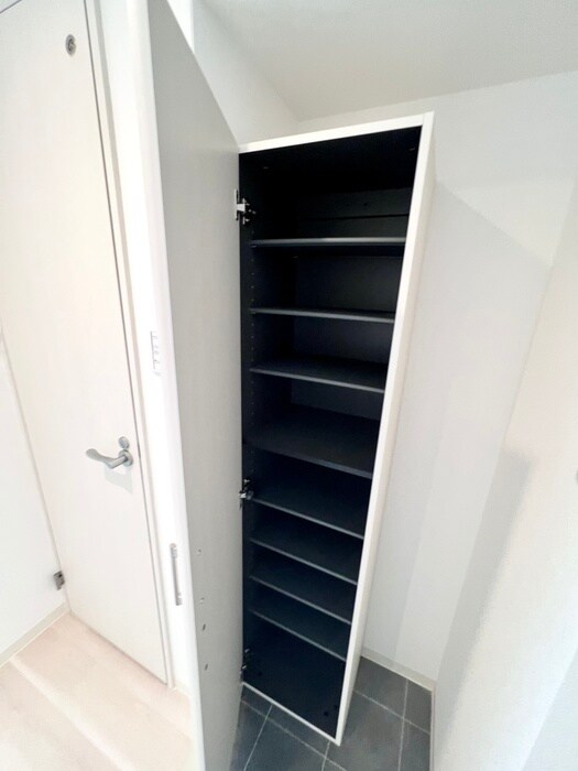 物件内観写真18　(靴箱)