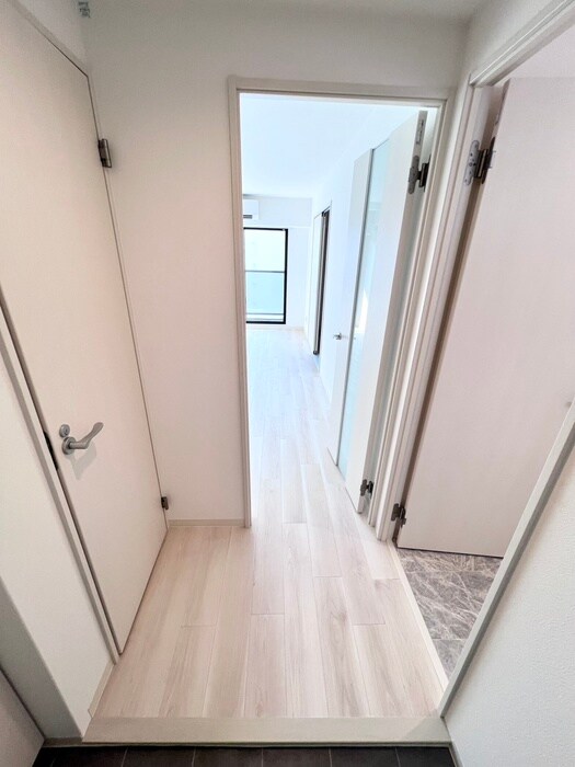 物件内観写真18　(廊下)