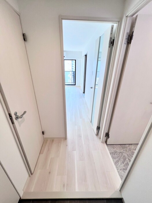 物件内観写真18　(廊下)