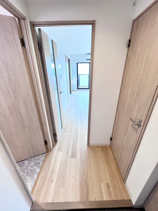 物件内観写真18　(廊下)