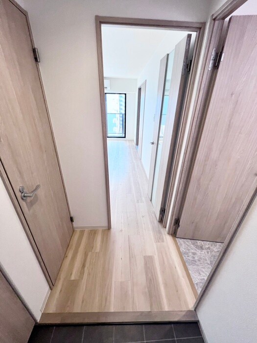 物件内観写真18　(廊下)