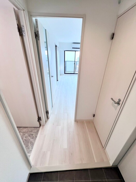 物件内観写真19　(廊下)