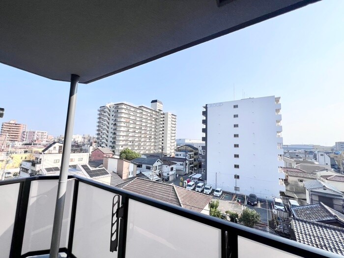 物件内観写真20　(室内からの展望)