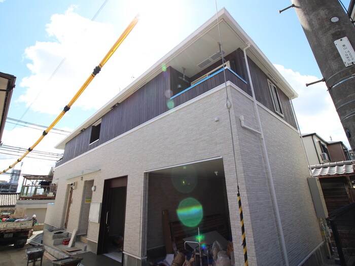 物件外観写真2　(外観写真)