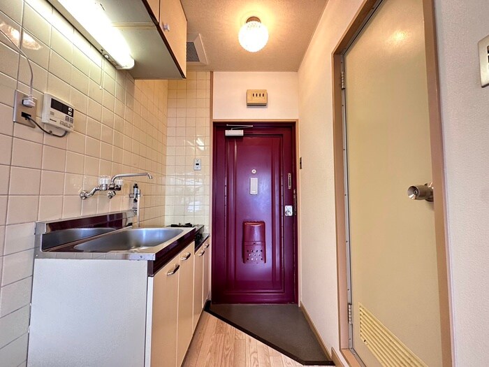 物件内観写真9　(廊下)