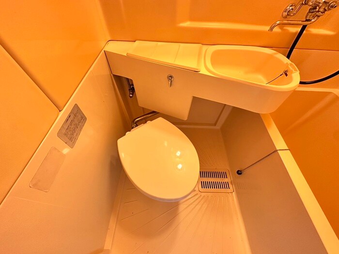 物件内観写真15　(トイレ)