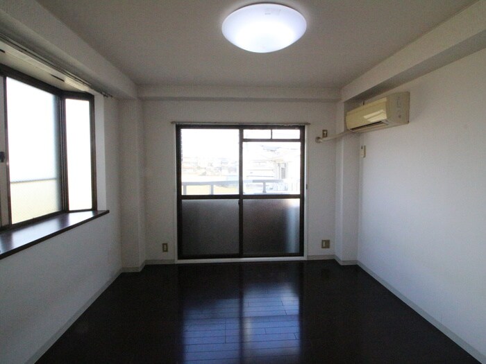 物件内観写真11　(居室)