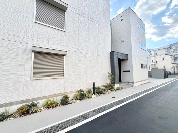 物件外観写真2　(外観写真)