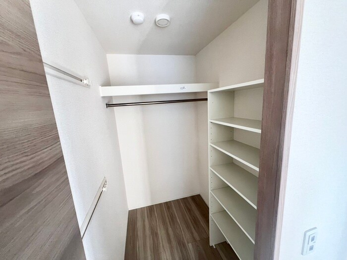 物件内観写真18　(収納)