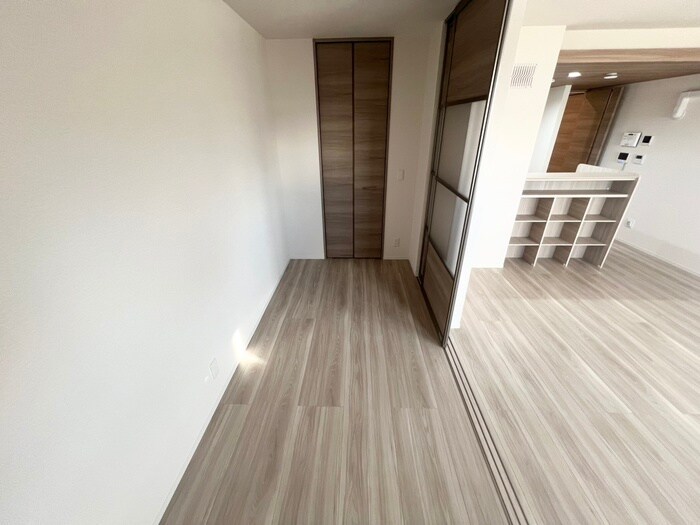 物件内観写真18　(居室)