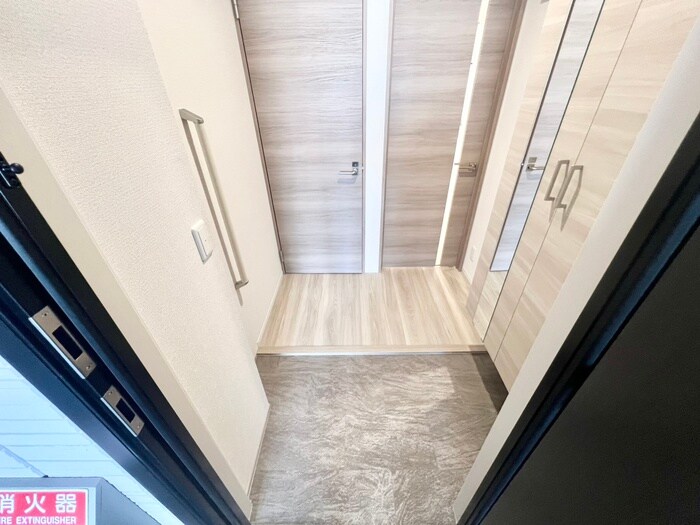 物件内観写真20　(玄関)