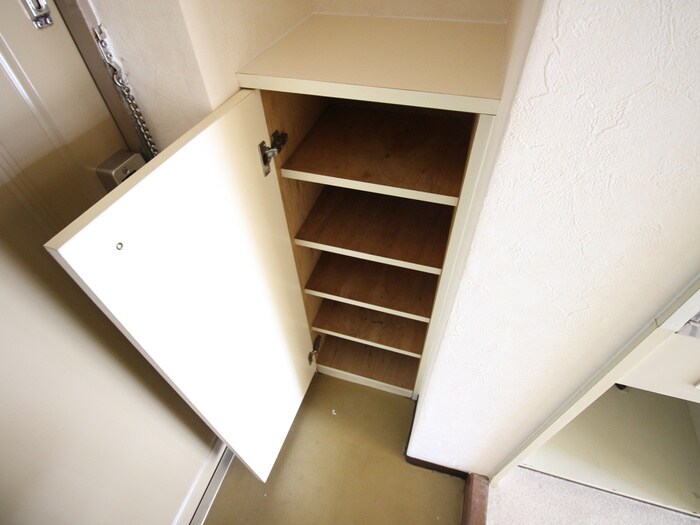 物件内観写真13　(靴箱)