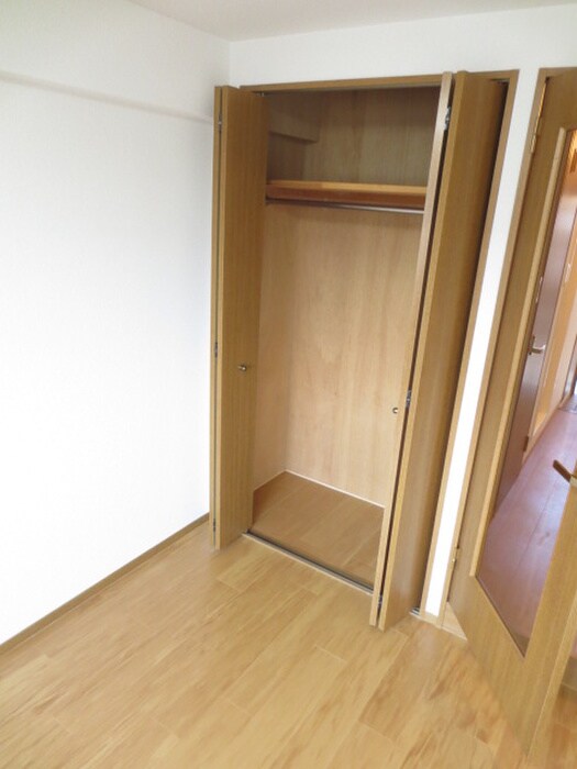 物件内観写真13　(収納)