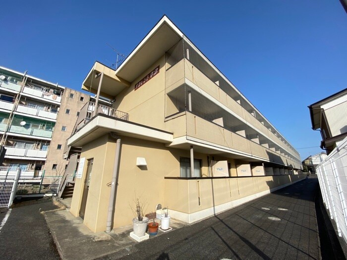 リカレント草津の外観写真