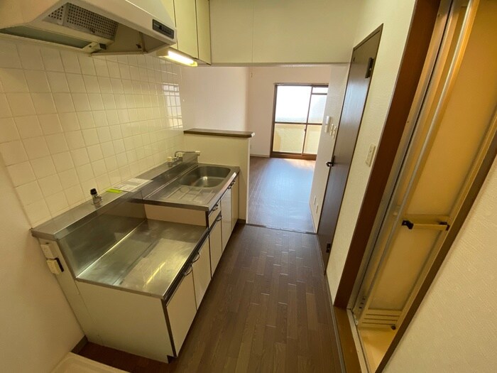 物件内観写真15　(廊下)