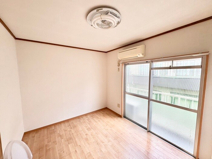 物件内観写真14　(居室)