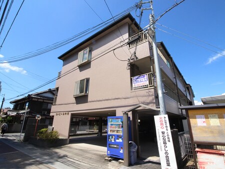 ファミ－ル中村外観写真