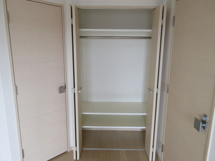 物件内観写真12　(収納)