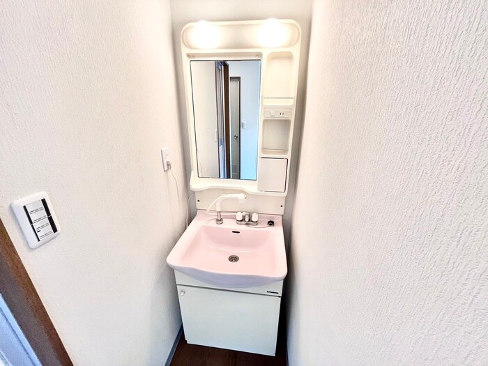 物件内観写真9　(洗面)